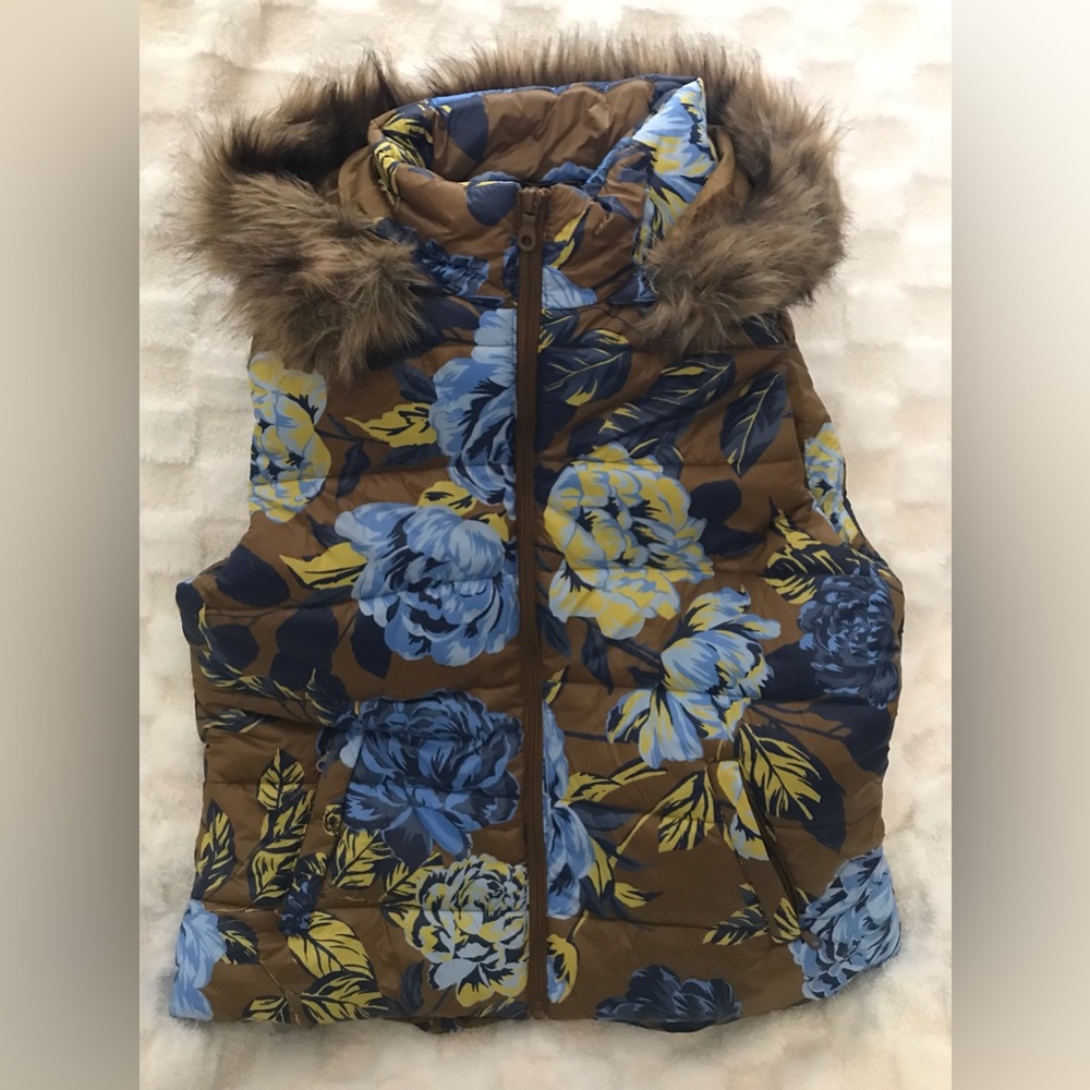 NEW ~ Offline by Aerie Floral Insulated Vest w/ Detachable Faux Fur Trim
